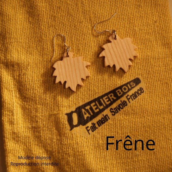brincos de folha de &aacute;cer feitos de madeira de faia j&oacute;ias &eacute;ticas de madeira, j&oacute;ias da natureza, feitas &agrave; m&atilde;o