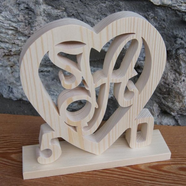 Coeur anniversaire, initiales et ann&eacute;es personnalis&eacute;es, bois &eacute;pic&eacute;a massif fait main, deco table