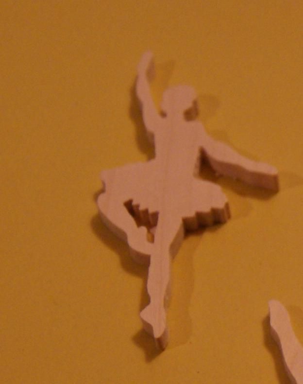 Dança de dança com estatueta de madeira maciça de 3mm, feita à mão, com ornamentação de scrapbooking