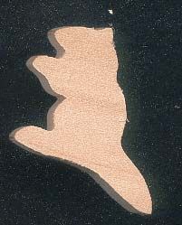 Figurinha de marmota miniatura 3 x 3,8 cm feita de madeira maciça de bordo, feita à mão, lazer criativo