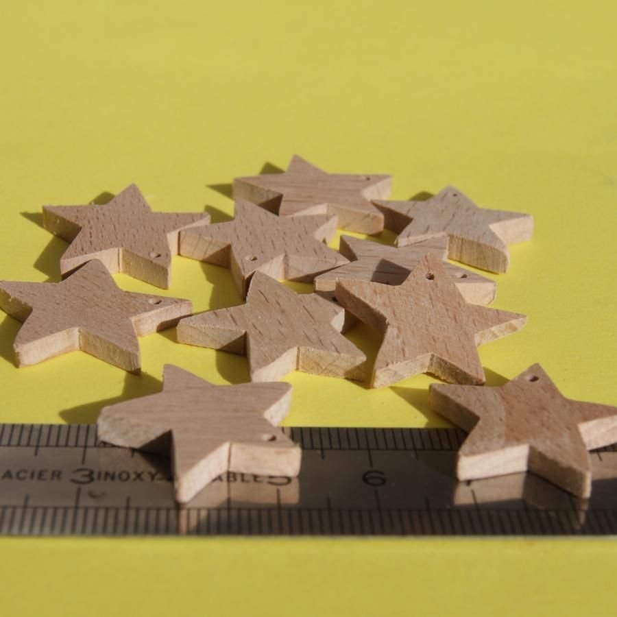 Figurinha estrelada miniatura com 5 ramos perfurados, decoração de Natal para decorar e pendurar, madeira maciça