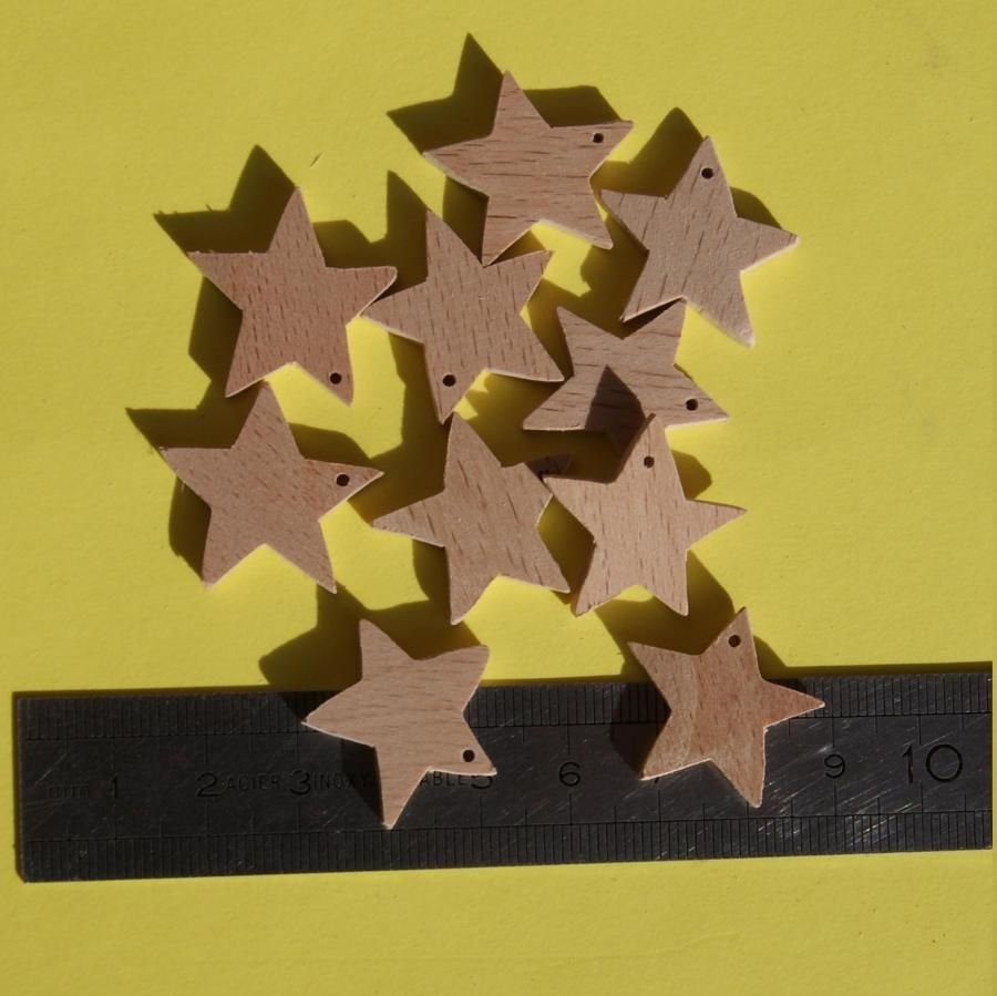 Figurinha estrelada miniatura com 5 ramos perfurados, decoração de Natal para decorar e pendurar, madeira maciça