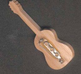 Guitarra montada em fuso