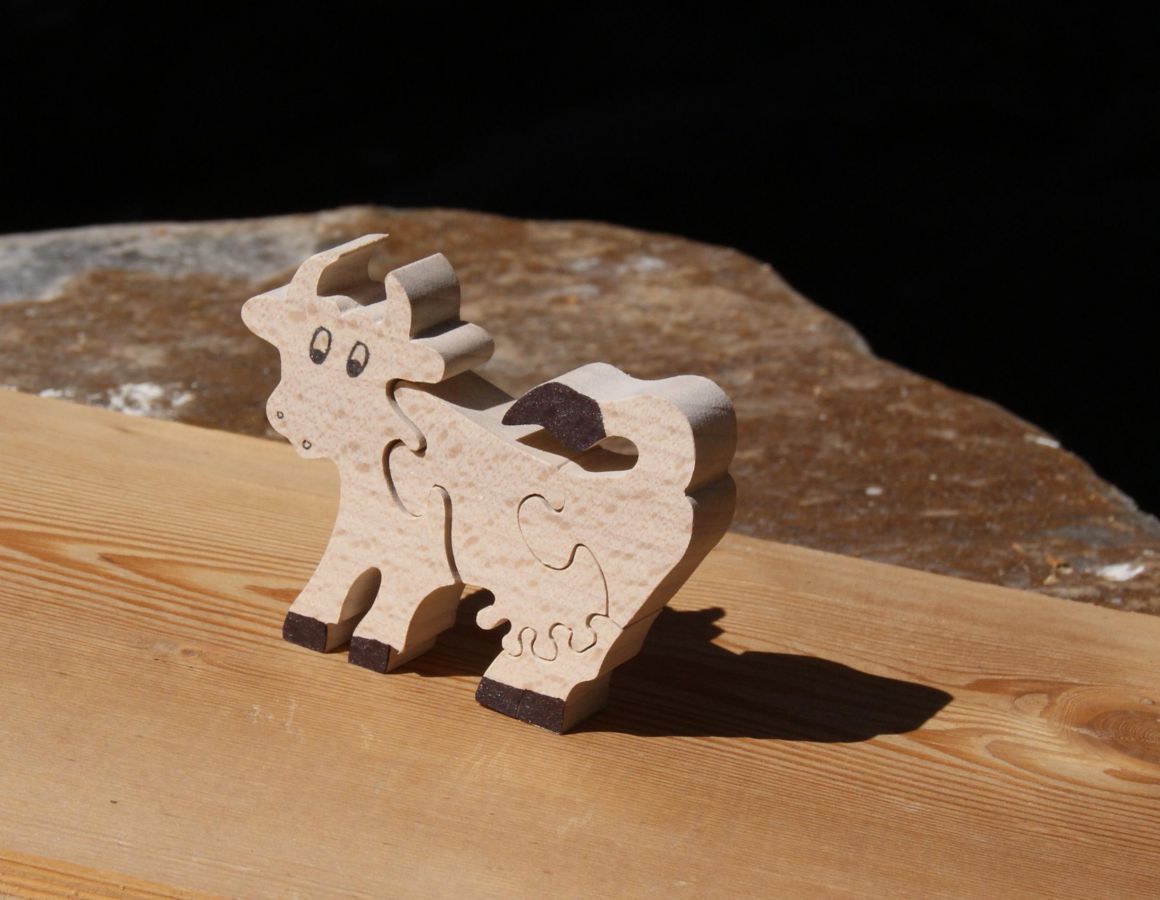 Puzzle de madeira de quebra-cabeças de 4 peças de vaca de faia maciça, feita à mão, animais de quinta