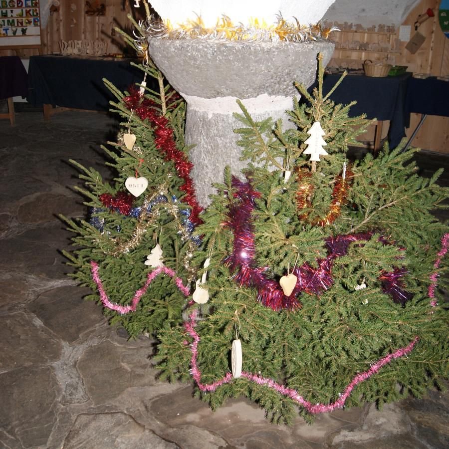 Bola de árvore de Natal 12 cm em madeira