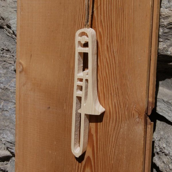 Decora&ccedil;&atilde;o de trombone de 15 cm feito &agrave; m&atilde;o com m&uacute;sica