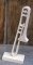 trombone montado sobre uma base de madeira, decoração musical, presente feito à mão, trombonista