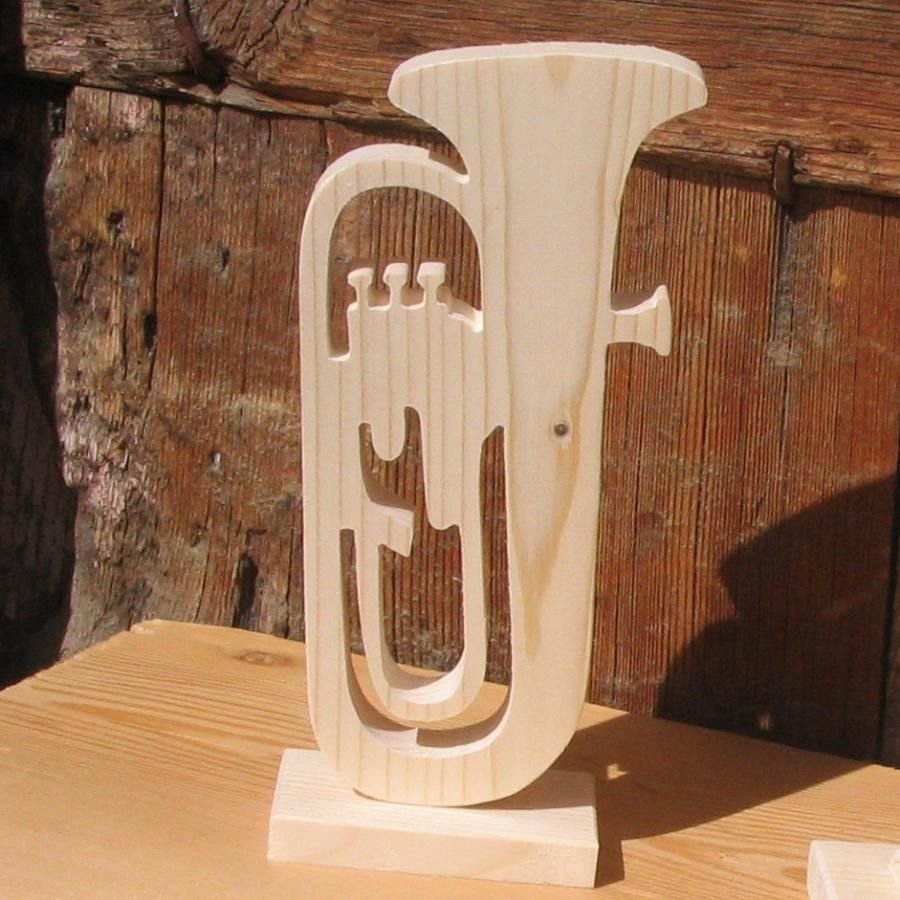 tuba montada sobre uma base de madeira maciça decoração de casamento tema musical presente de músico feito à mão