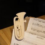 clip musical figura tuba, presente de músico, tuba player feito à mão em madeira maciça