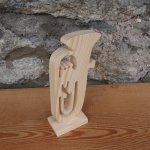 tuba montada sobre uma base de madeira maciça decoração de casamento tema musical presente de músico feito à mão