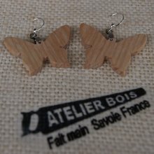 brincos de borboleta feitos de madeira de cinzas sólidas jóias éticas de madeira, jóias naturais enceradas feitas à mão