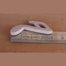 Figurino gancho duplo de 4cm ep3mm de comprimento embelezamento em madeira maciça de madeira, com música feita à mão