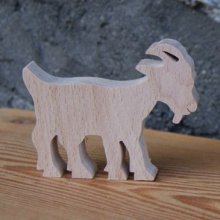 Quinta temática de casamento de cabras de marca feita de madeira maciça de faia feita à mão