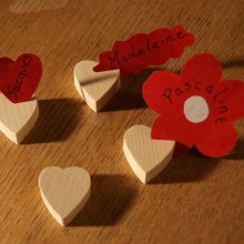 Cartão de lugar de coração de abeto sólido, reutilizável, para ser decorado, por 10, etiqueta de nome de casamento