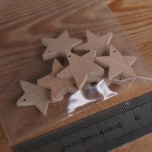 Figurinha estrelada miniatura com 5 ramos perfurados, decoração de Natal para decorar e pendurar, madeira maciça